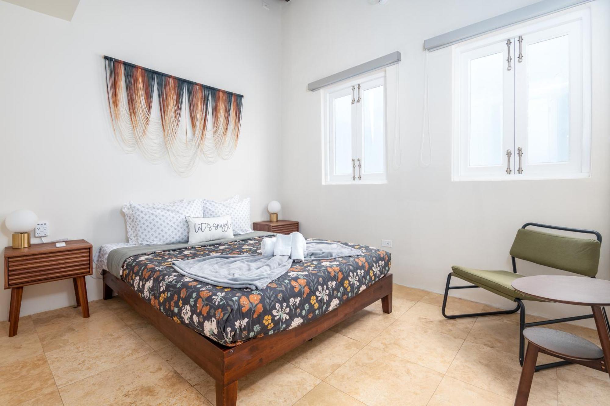 2-br Centrally Located In Osj! San Juan